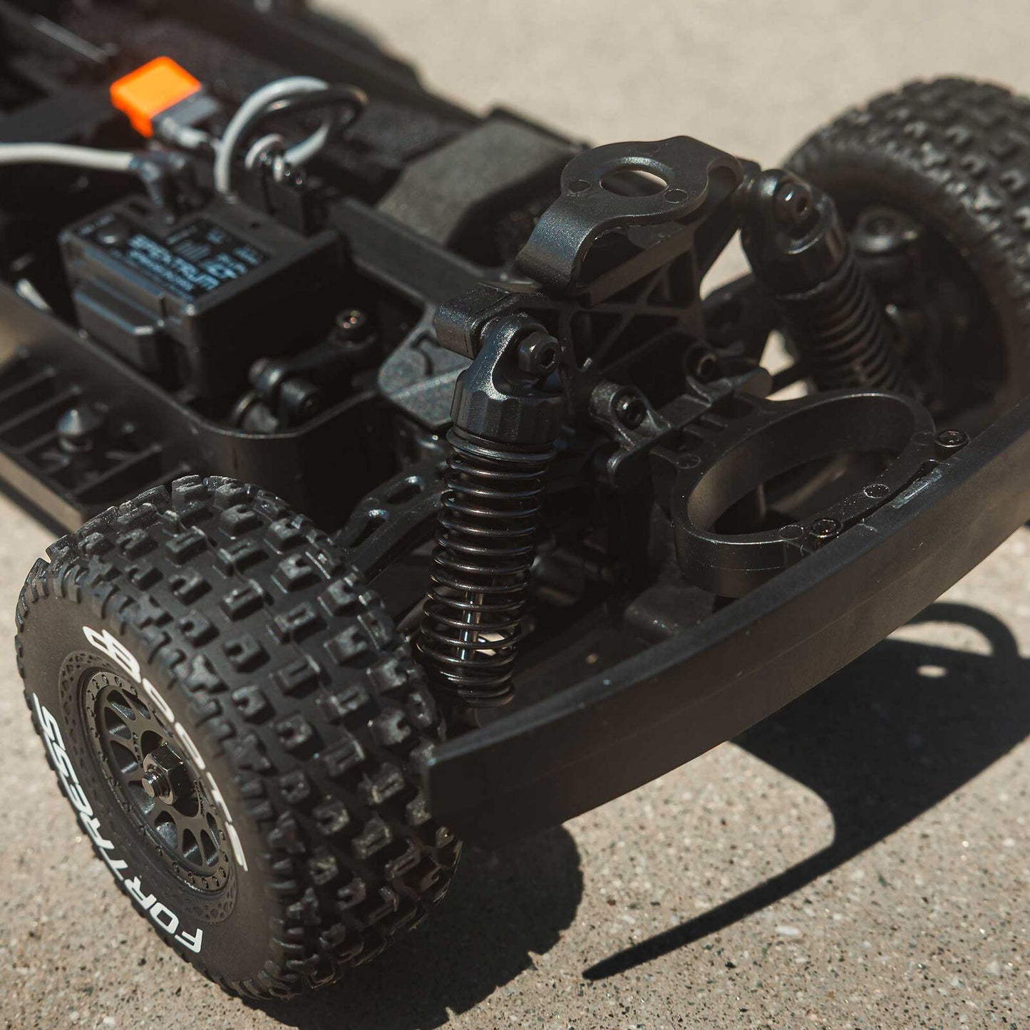 ARRMA 1/16 MOJAVE GROM Kit Unpainted (Battery & Charger Included)
