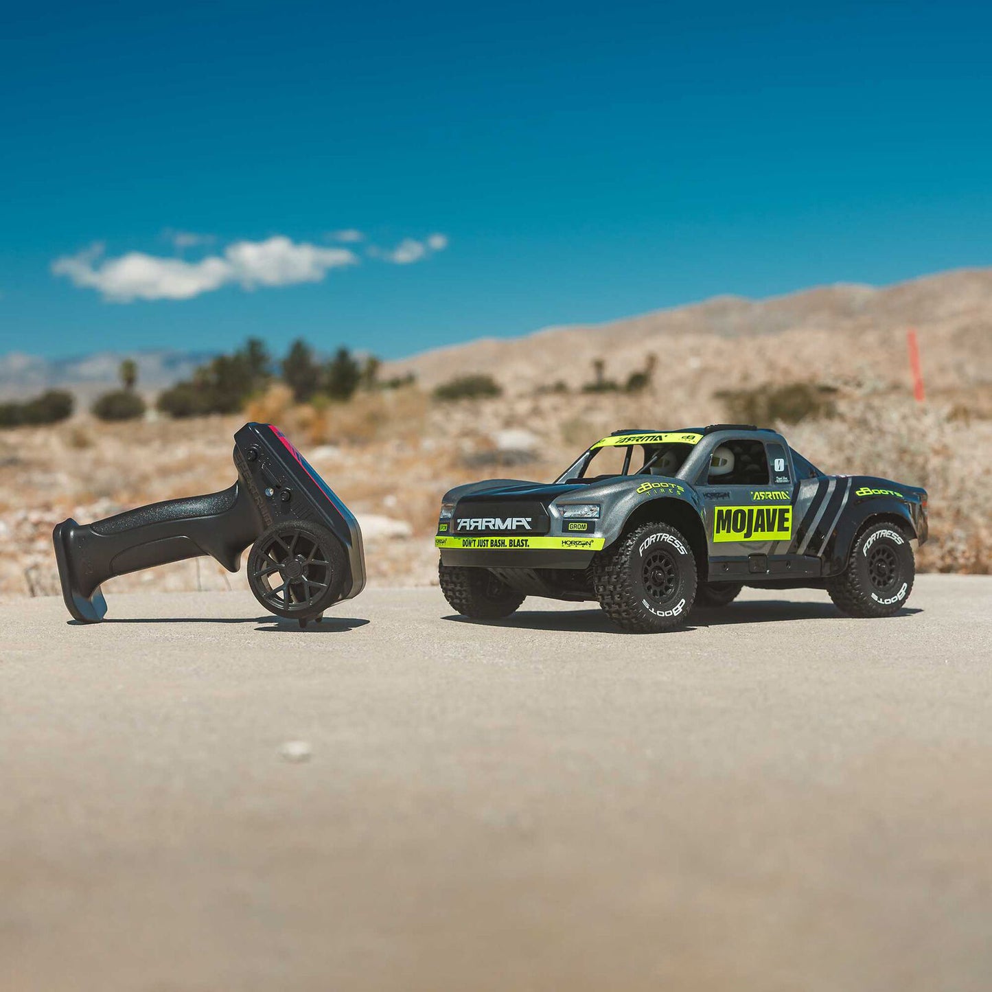 ARRMA 1/16 MOJAVE GROM Kit Unpainted (Battery & Charger Included)