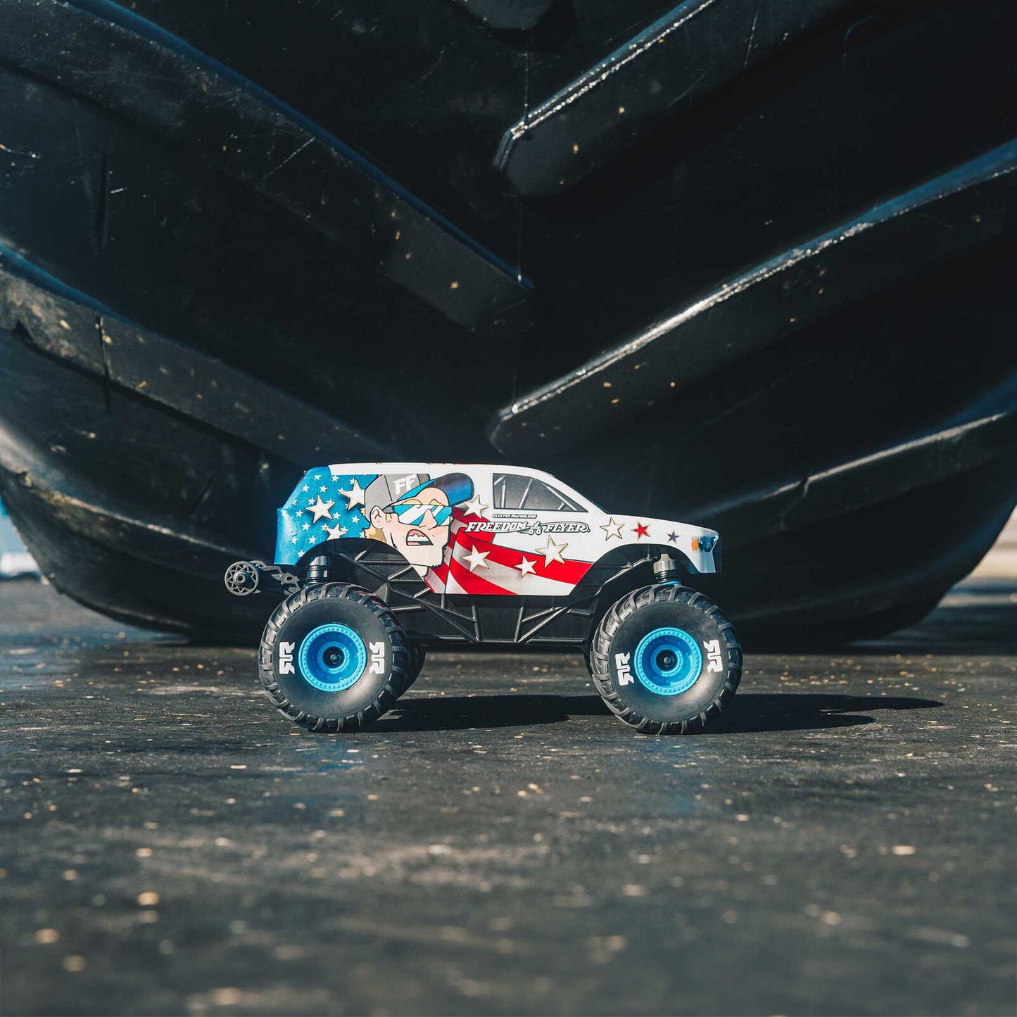ARRMA 1/16 FREEDOM FLYER GROM (Battery & Charger Included)