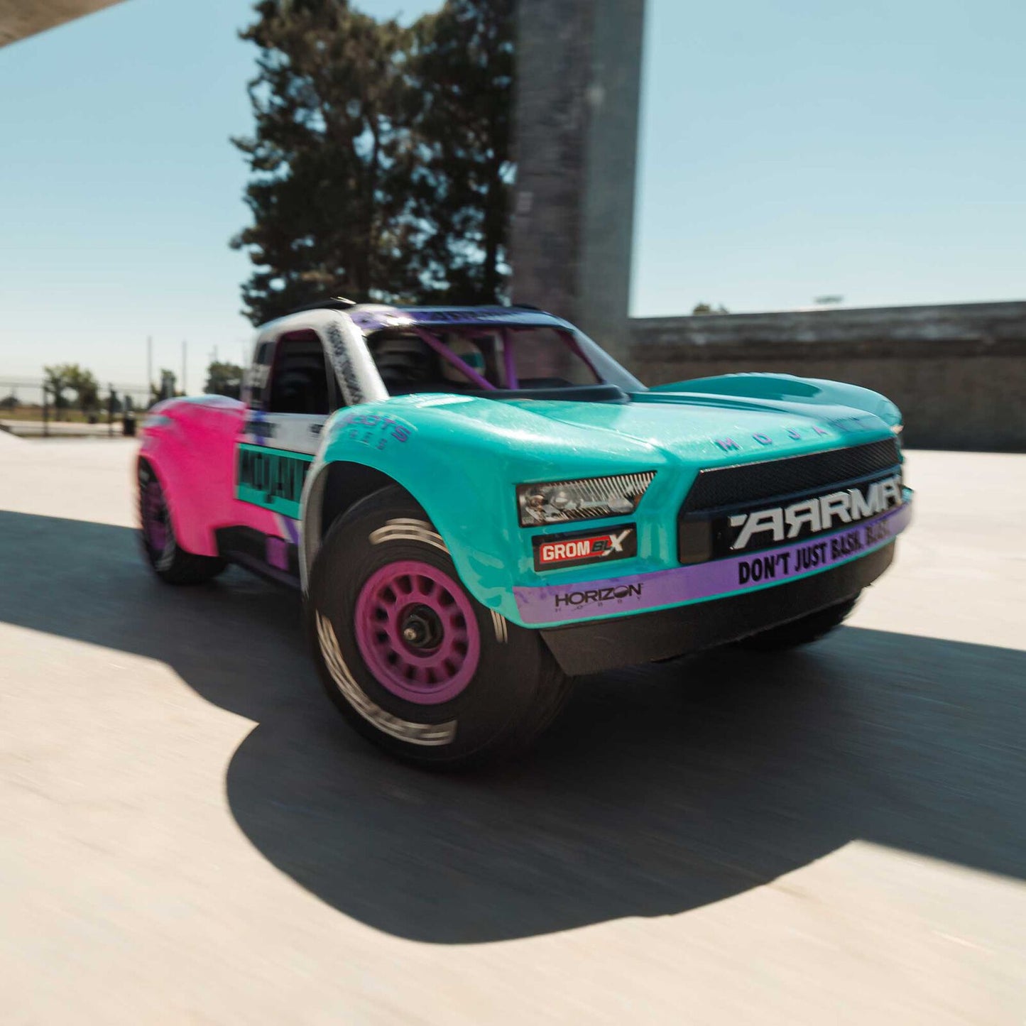 ARRMA 1/16 MOJAVE GROM 223S DSC 4X4 RTR Brushless Desert Truck (Battery & Charger Included)