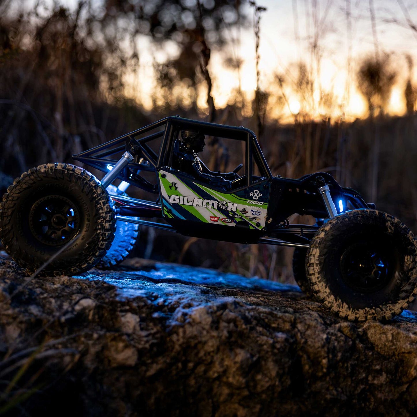 Axial 1/8 AXP8 Gilamon 2.2 4X4 RTR Brushed Trail Buggy