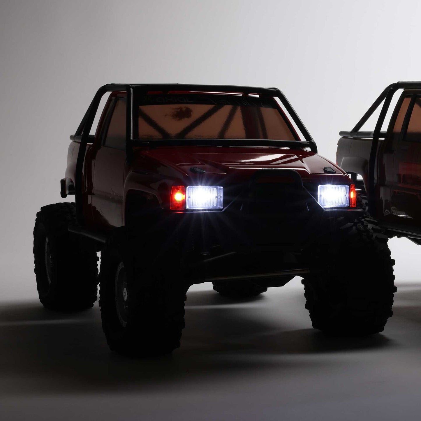 Axial 1/10 SCX10 III 1987 Toyota SR5