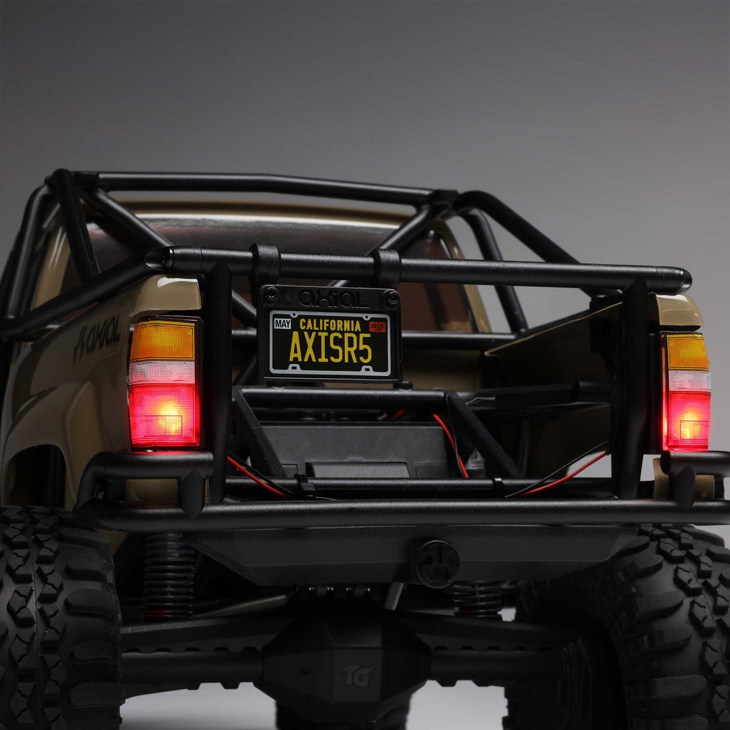 Axial 1/10 SCX10 III 1987 Toyota SR5