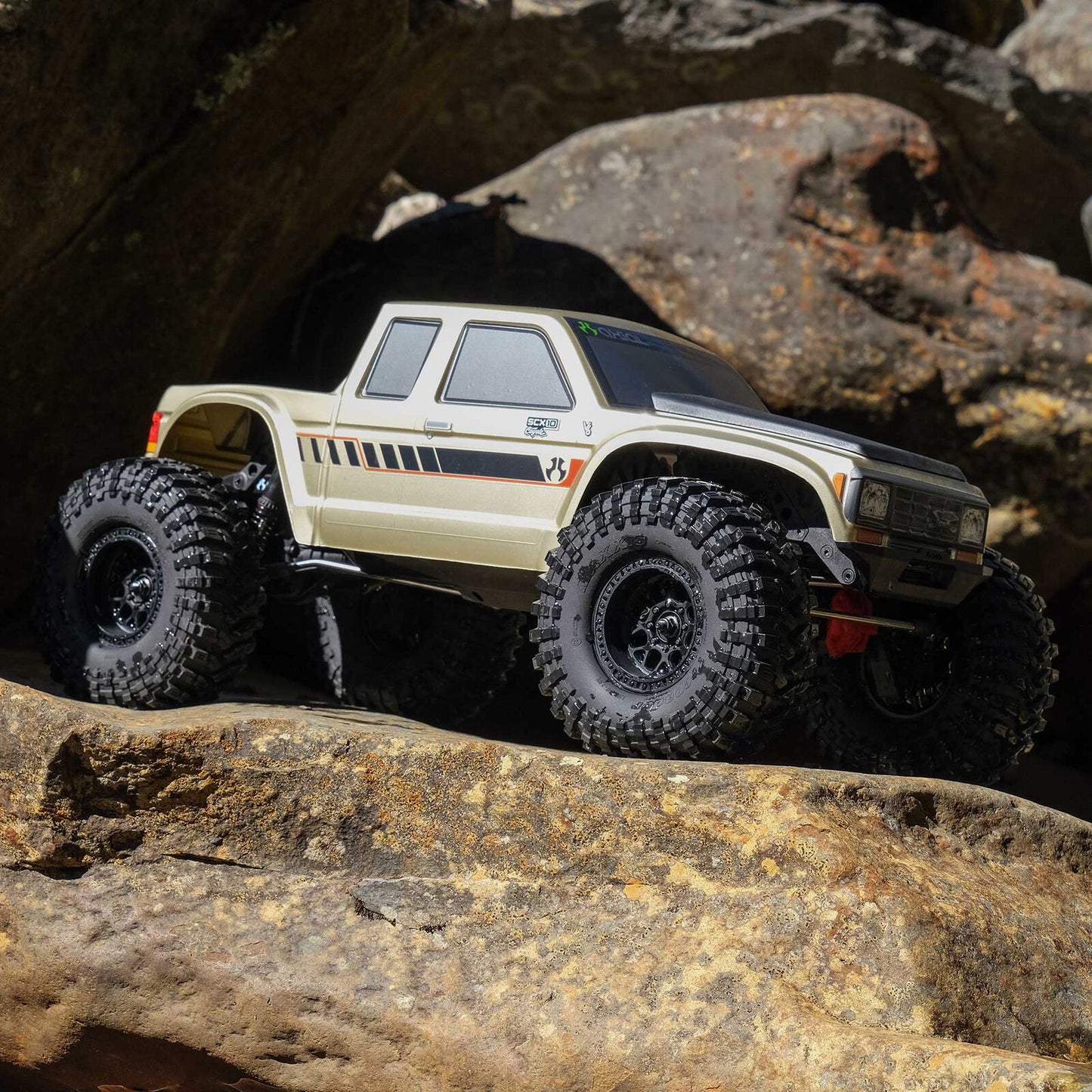 Axial 1/10 SCX10 III Coyote 4X4 RTR Rock Crawler (Battery & Charger Included)