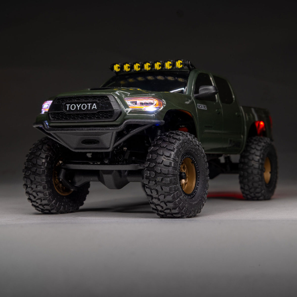 Axial 1/30 SCX30 Toyota Tacoma (Battery & Charger Included)