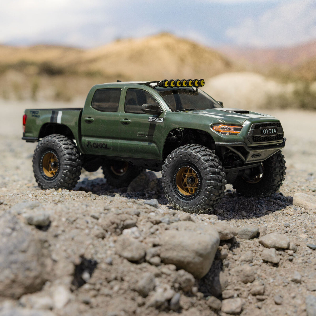 Axial 1/30 SCX30 Toyota Tacoma (Battery & Charger Included)