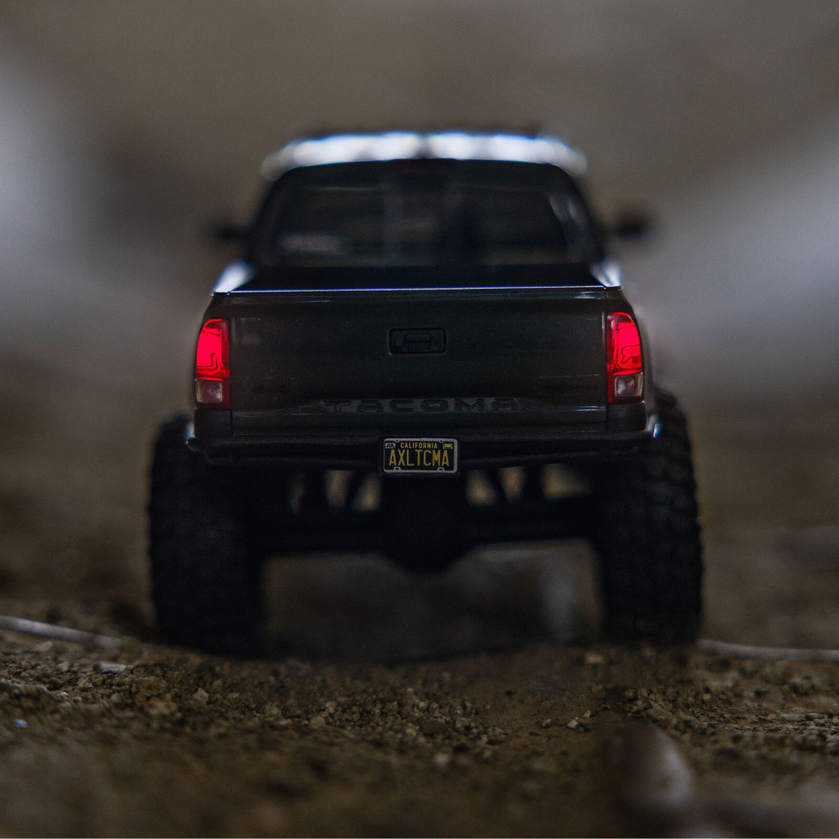 Axial 1/30 SCX30 Toyota Tacoma (Battery & Charger Included)