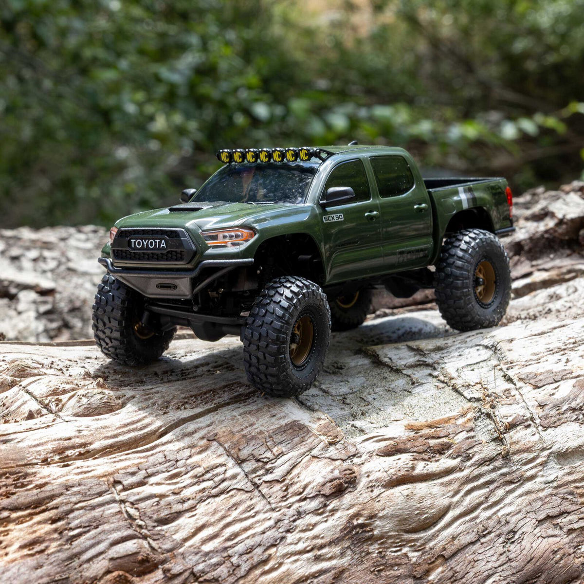 Axial 1/30 SCX30 Toyota Tacoma (Battery & Charger Included)