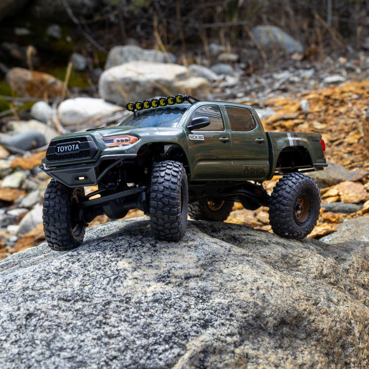 Axial 1/30 SCX30 Toyota Tacoma (Battery & Charger Included)