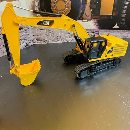 DCM 1/24 RC Caterpillar Excavator