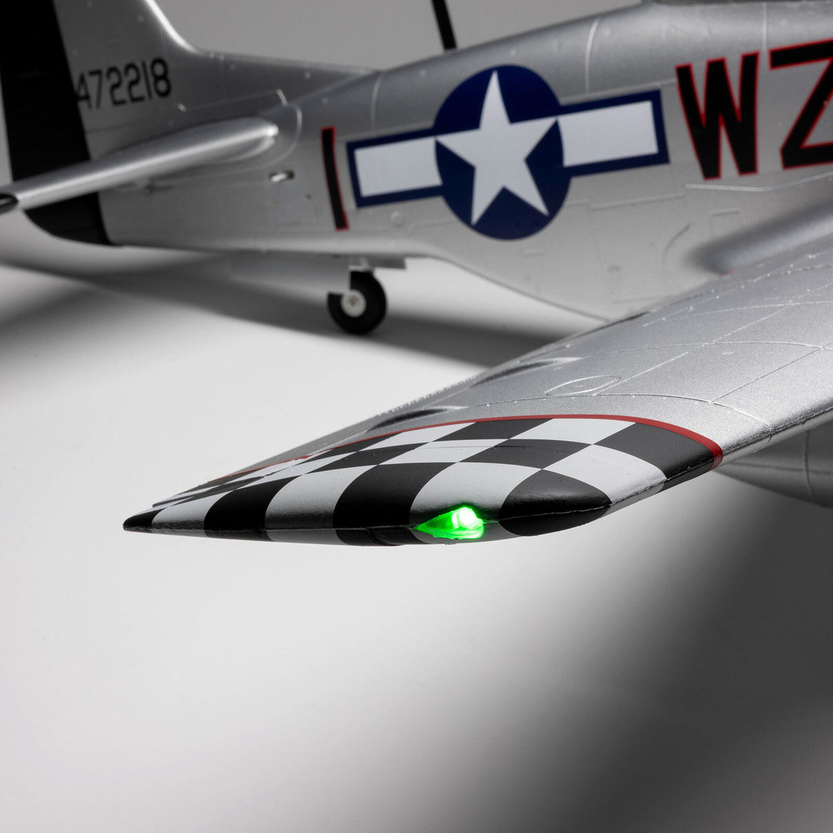 E-flite P-51D Mustang "Big Beautiful Doll" 1.5m BNF Basic with AS3X+ and SAFE Select