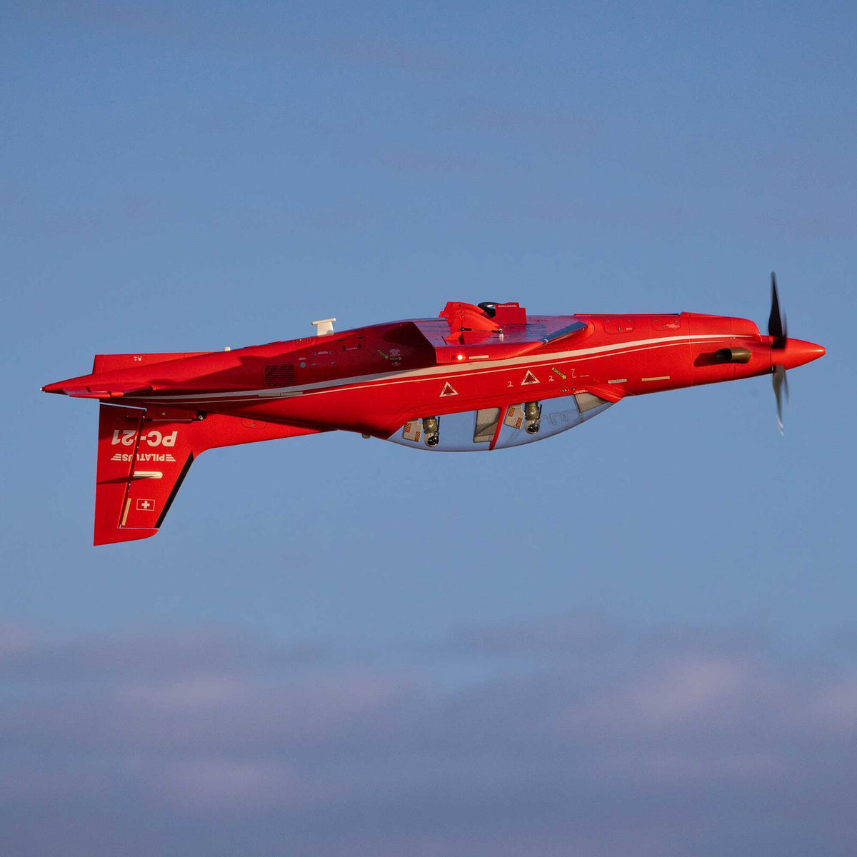 E-flite Pilatus PC-21 1.3m BNF Basic with AS3X+ and SAFE Select