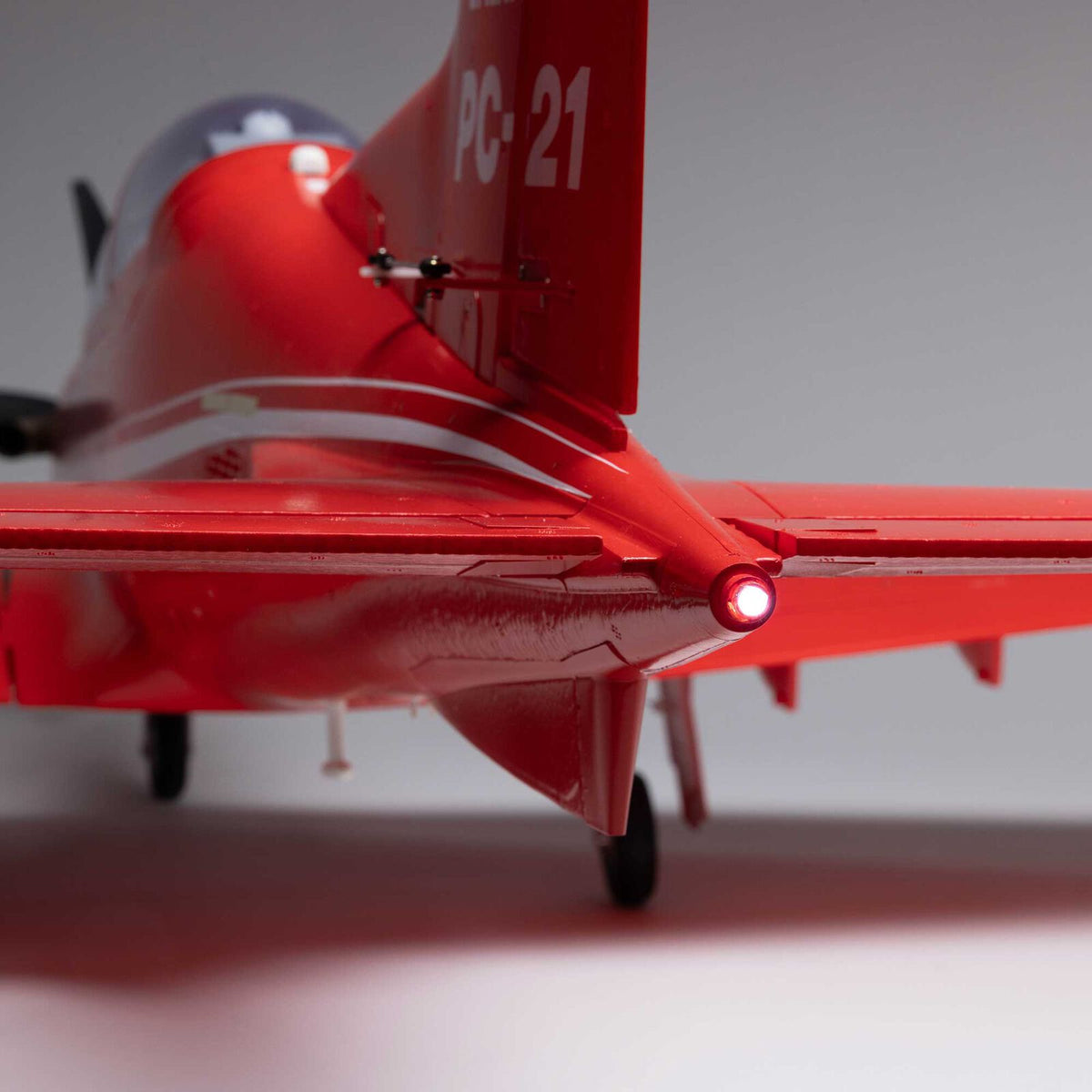 E-flite Pilatus PC-21 1.3m BNF Basic with AS3X+ and SAFE Select