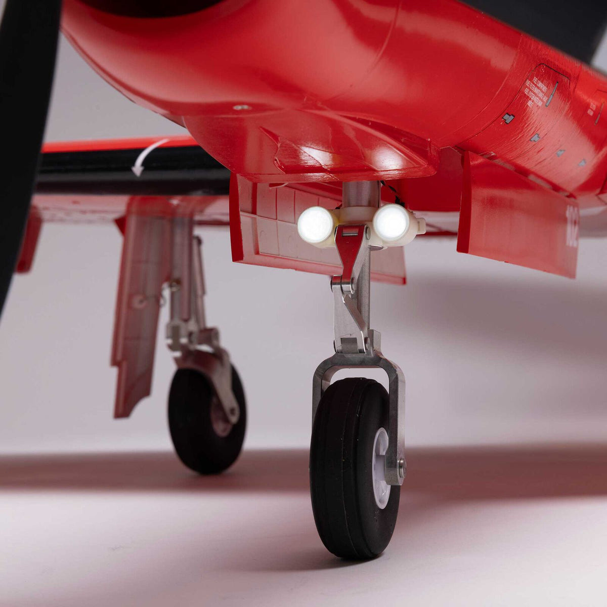 E-flite Pilatus PC-21 1.3m BNF Basic with AS3X+ and SAFE Select