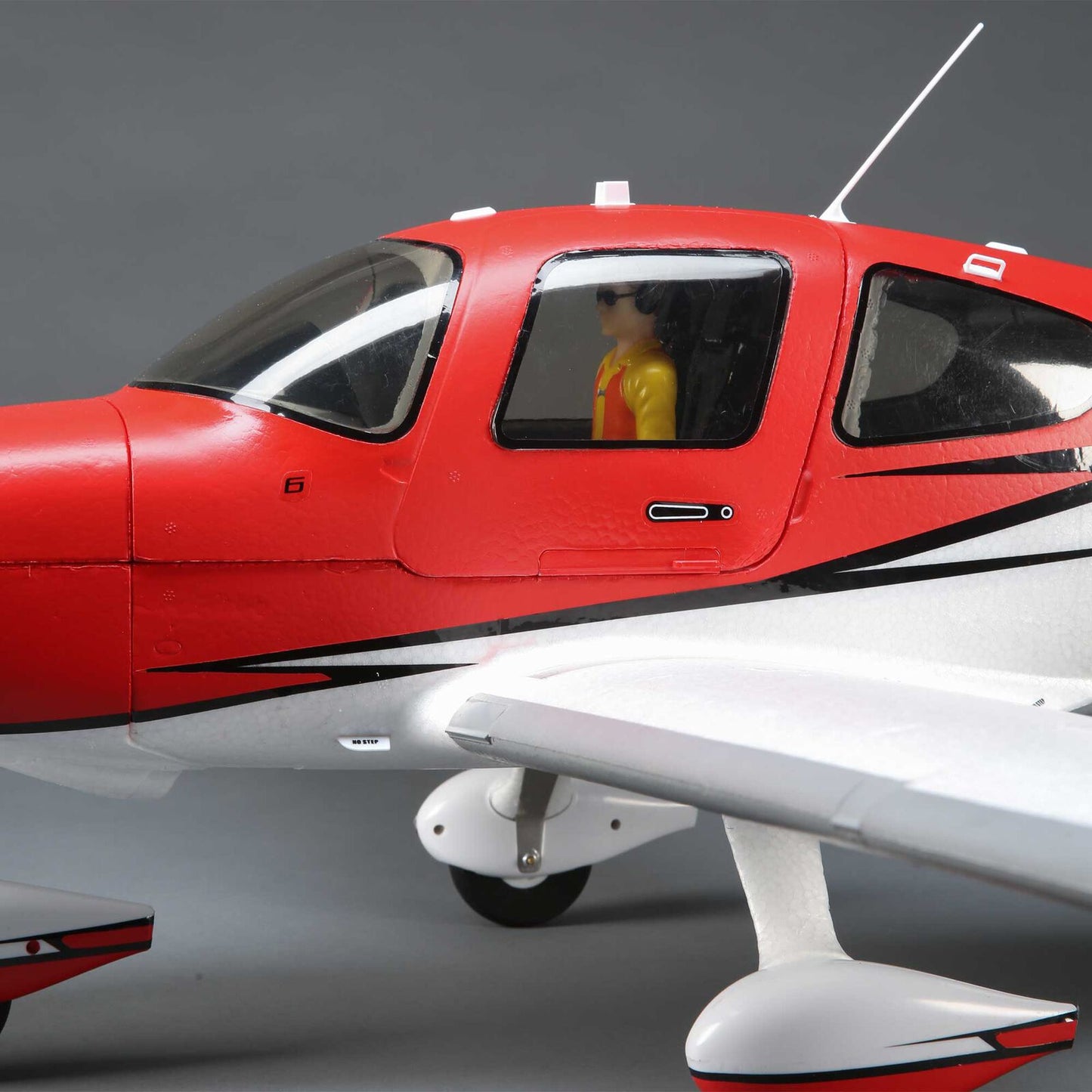 E-flite Cirrus SR22T 1.5m BNF Basic with AS3X and SAFE Select