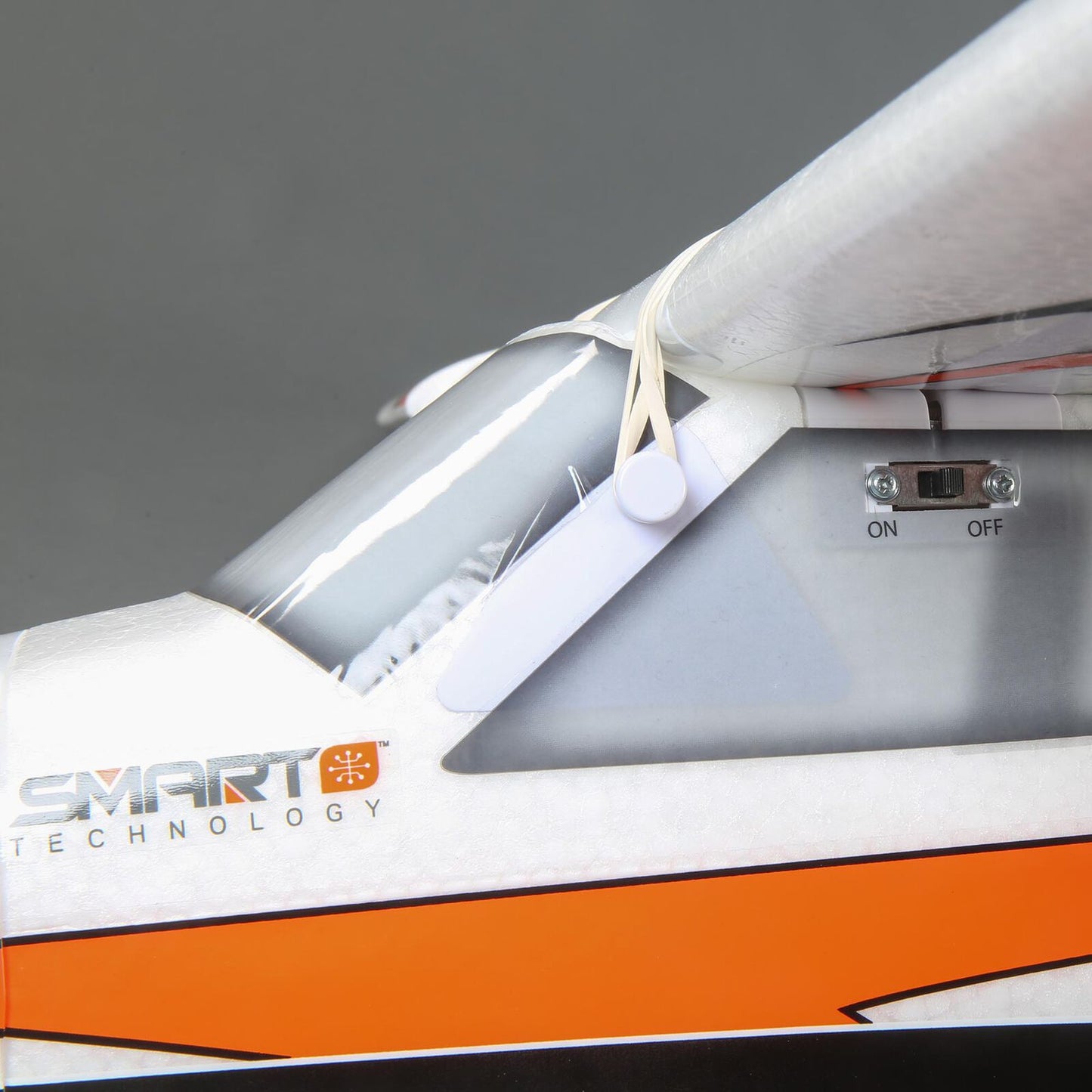 E-flite Apprentice STS 1.5m BNF Basic Smart Trainer with SAFE