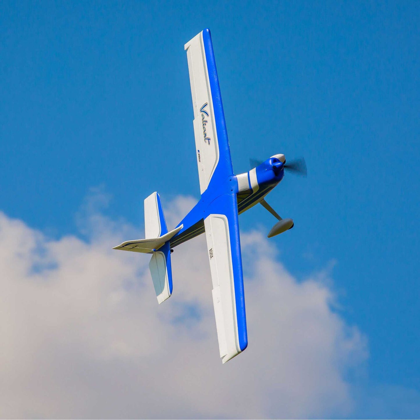 E-flite Valiant 1.3m BNF Basic with AS3X and SAFE Select