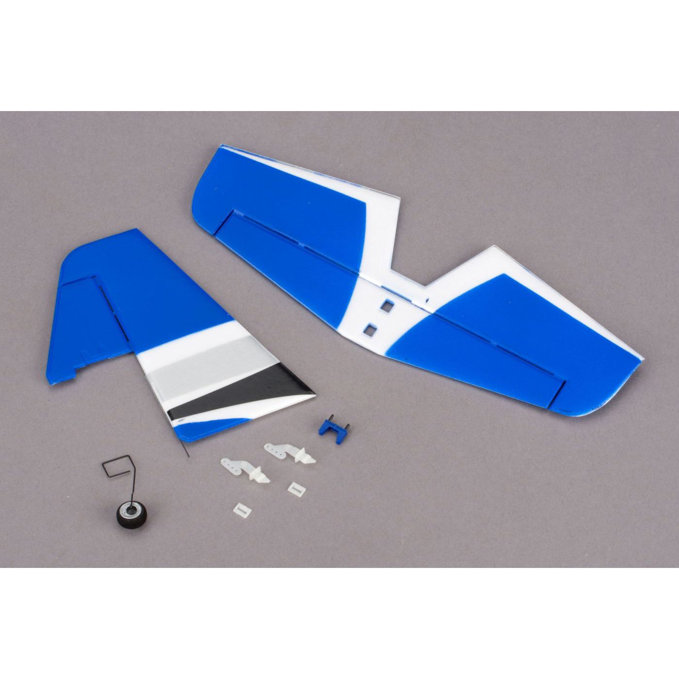 Tail Set: UMX Sbach 3D