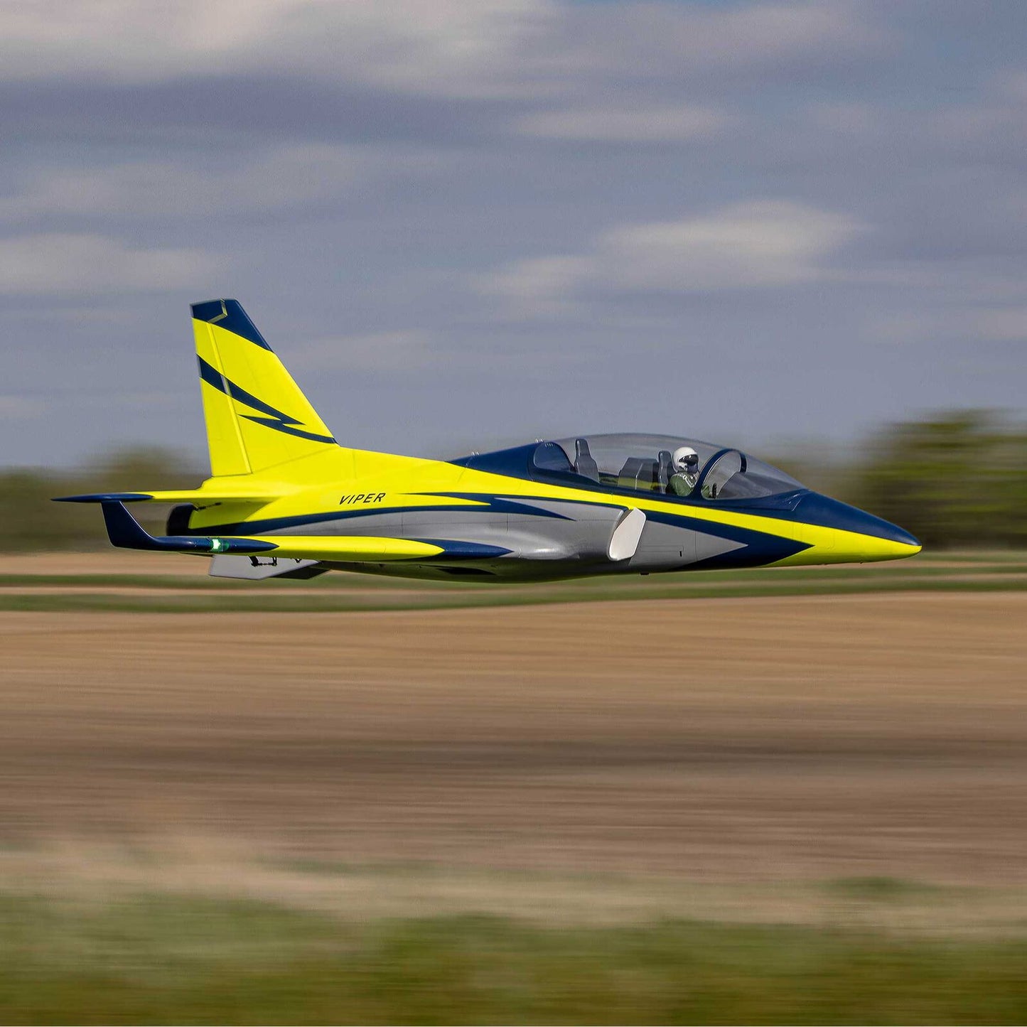 Hangar 9 Viper 100N Turbine Jet ARF with Retract Set