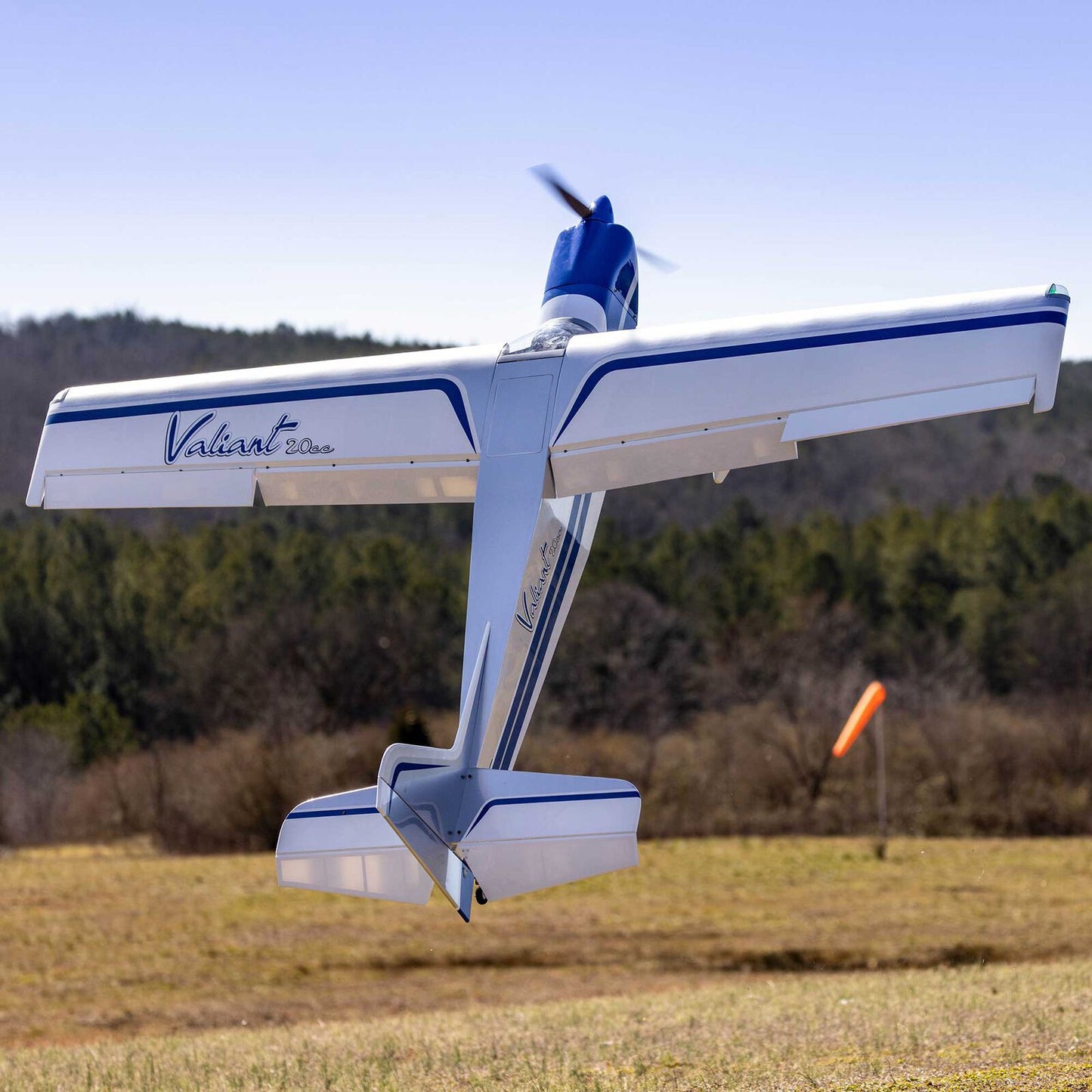 Hangar 9 Valiant 20cc ARF 2.2m