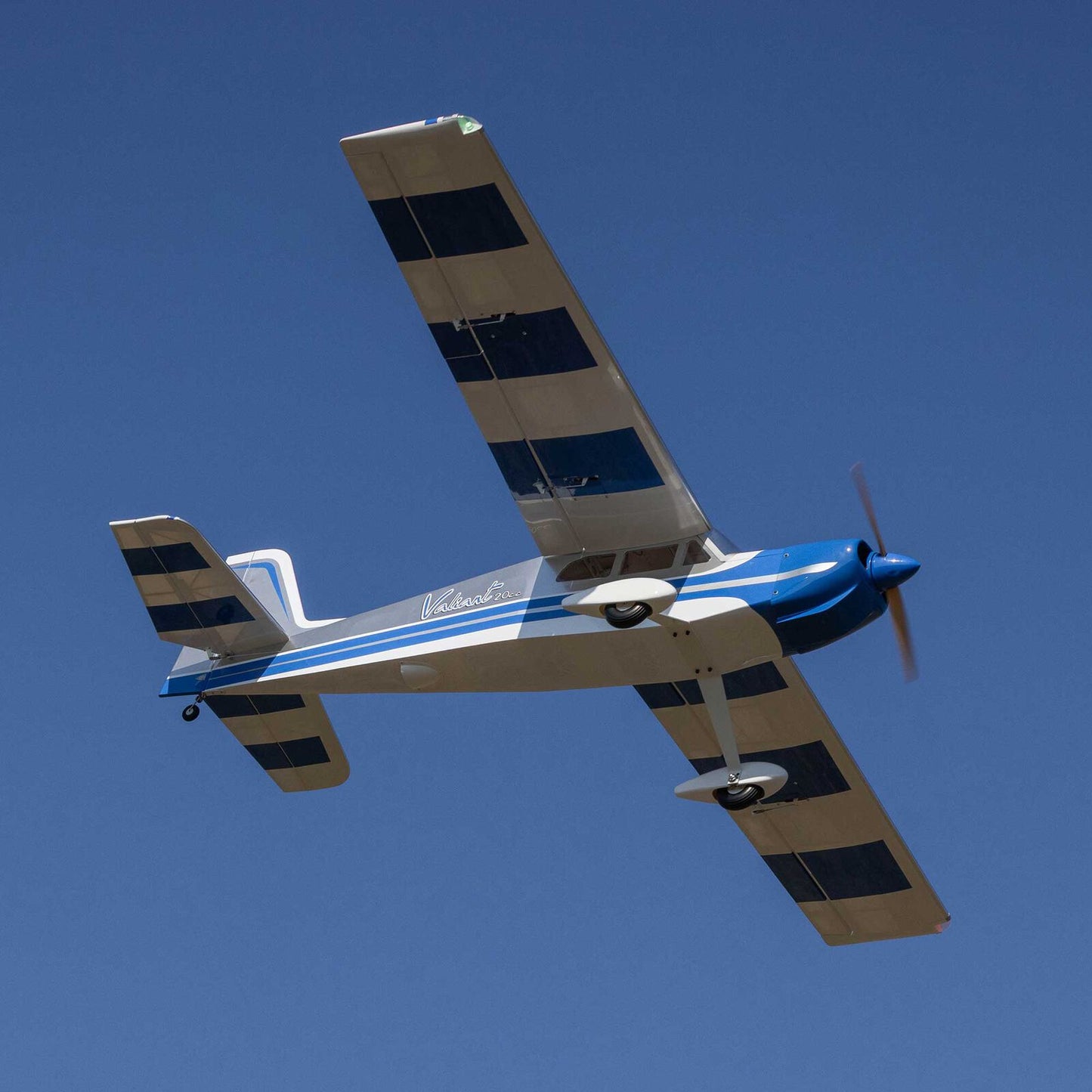 Hangar 9 Valiant 20cc ARF 2.2m