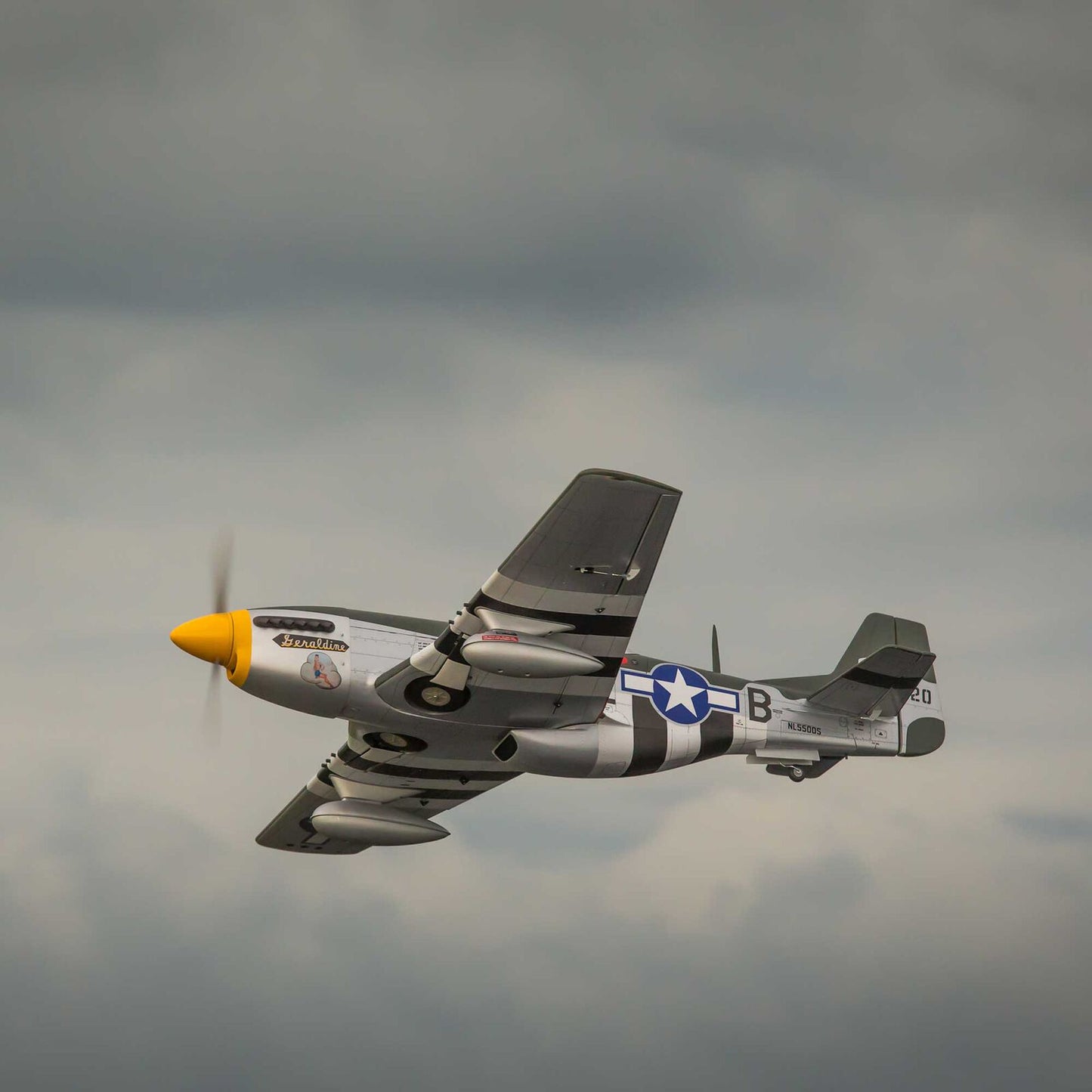 Hangar 9 P-51D Mustang 20cc ARF 1.8m with E-flite Electric Retract Set