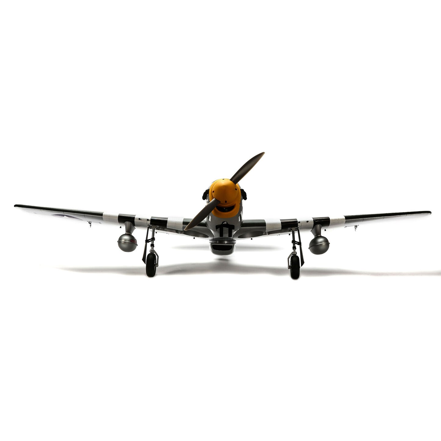 Hangar 9 P-51D Mustang 20cc ARF 1.8m with E-flite Electric Retract Set