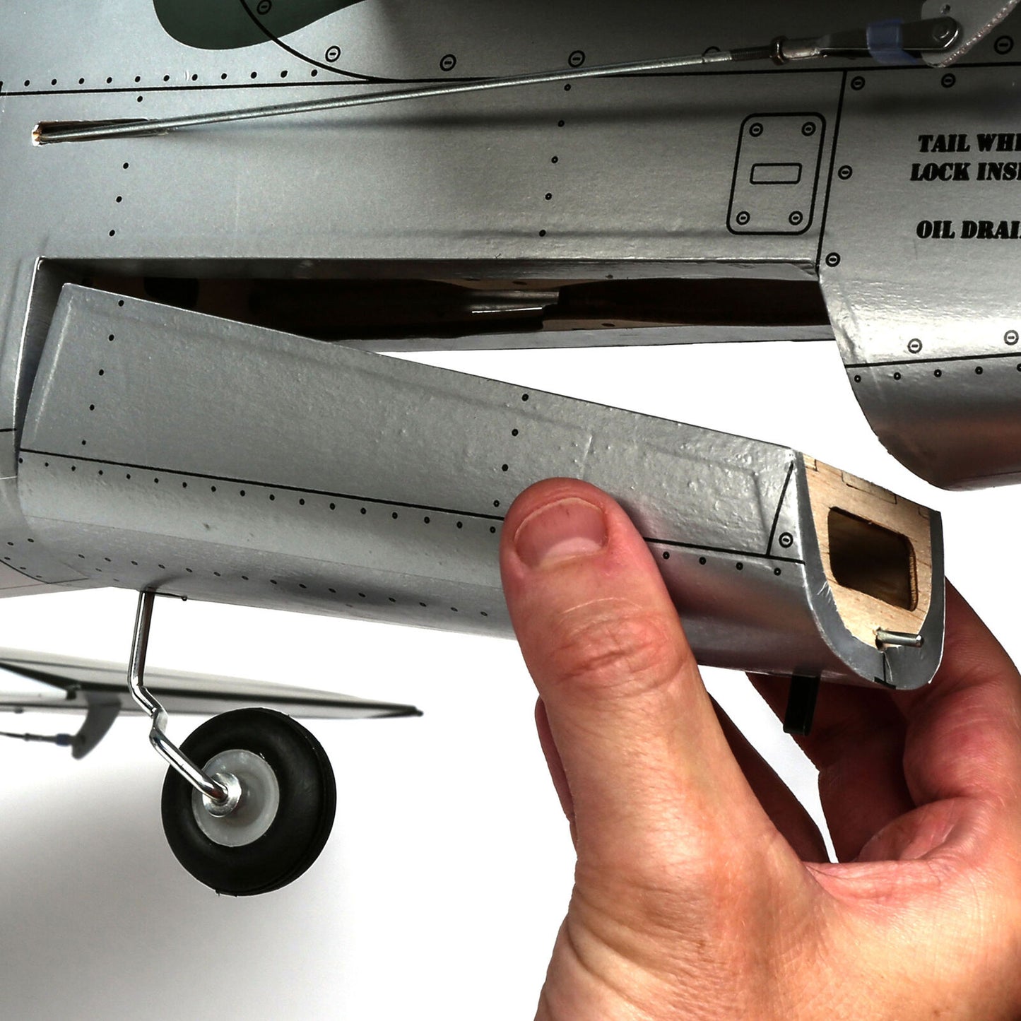 Hangar 9 P-51D Mustang 20cc ARF