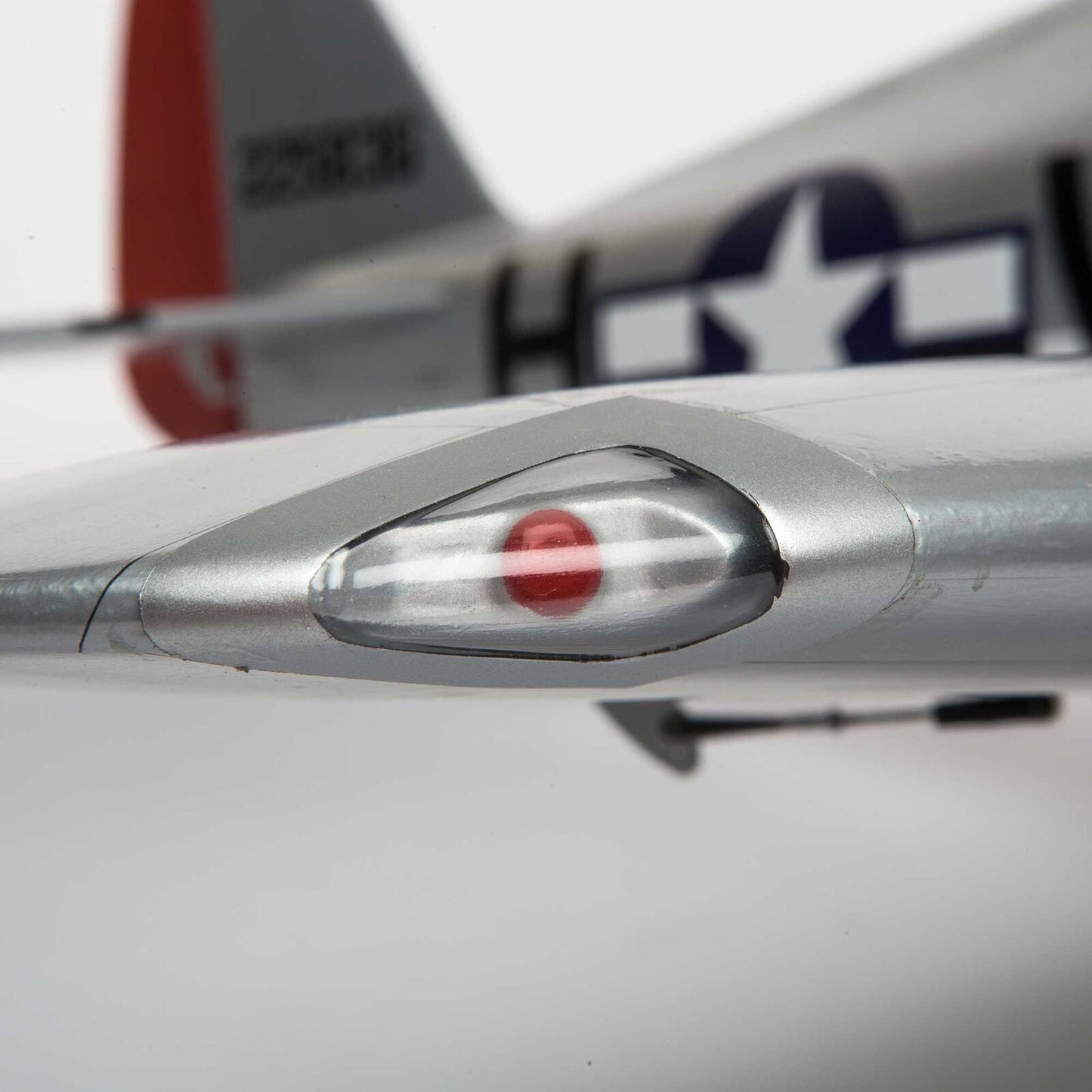 Hangar 9 P-47D Thunderbolt 20cc ARF 1.7m
